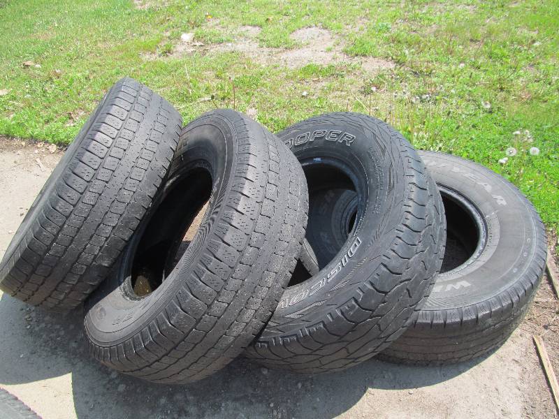 lot 197 image: Tires