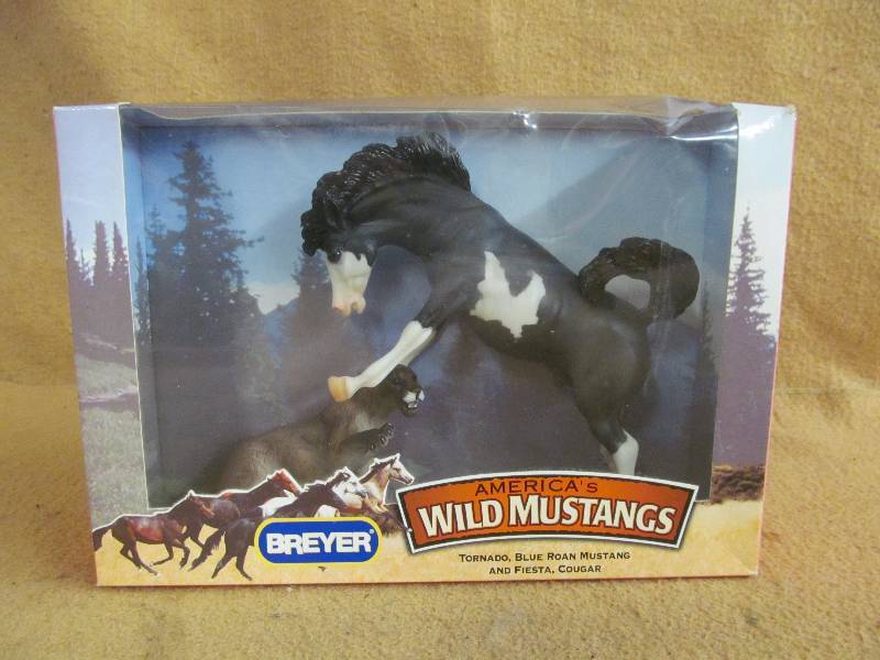 lot 208 image: Mustang