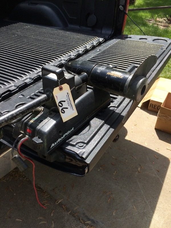 lot 66 image: Minnkota Trolling Motor  Auto Pilot  TurboPro 624, 24 volt, 48# trust, 52 shaft, foot pedal control  Works