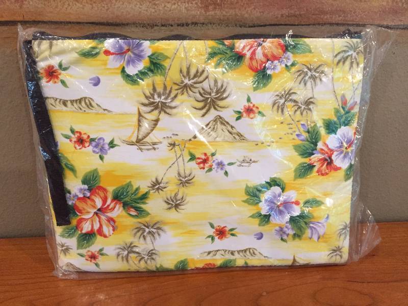 lot 16 image: Ipad Cover