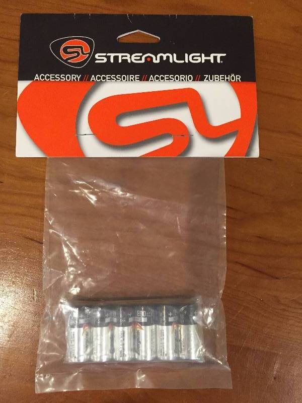 lot 26 image: Streamlight Batteries