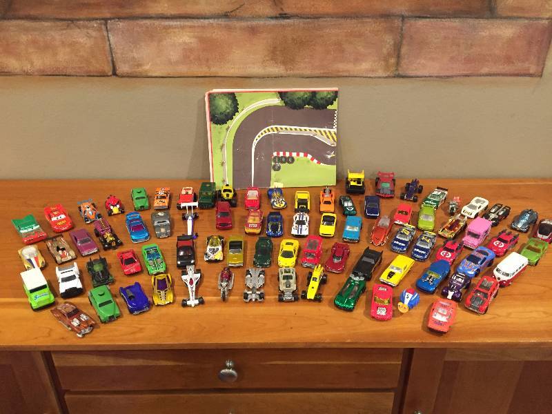 lot 65 image: Lot of Matchbox Toys
