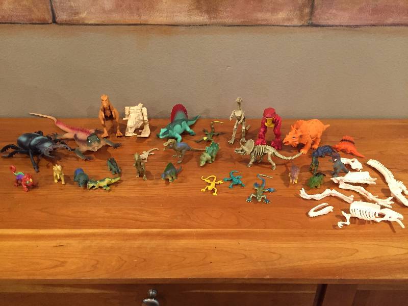 lot 66 image: Lot of Dinosaur Toys
