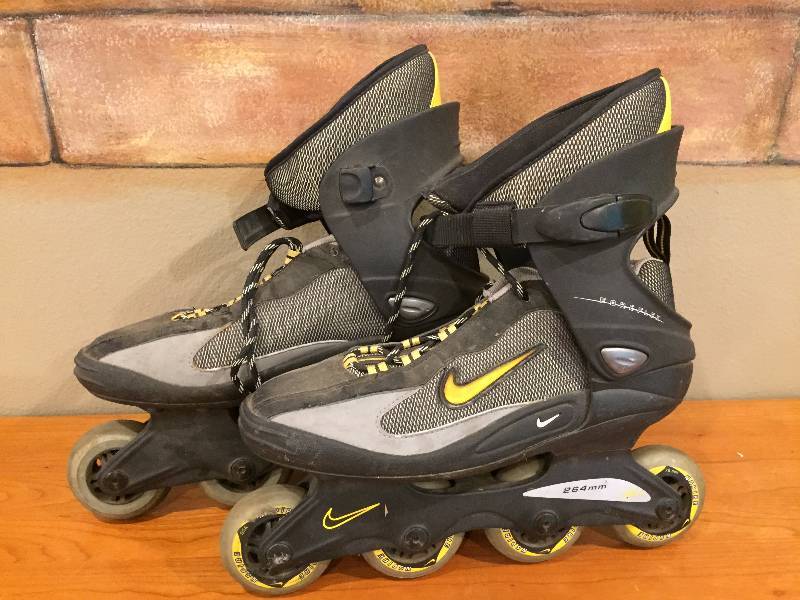 lot 70 image: Mens Roller Blades - Size 10