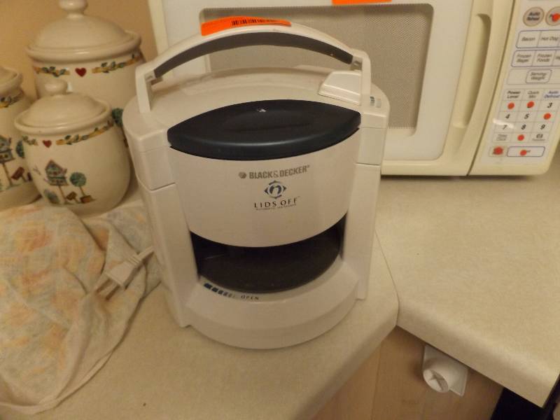 lot 100 image: Automatic Jar Opener