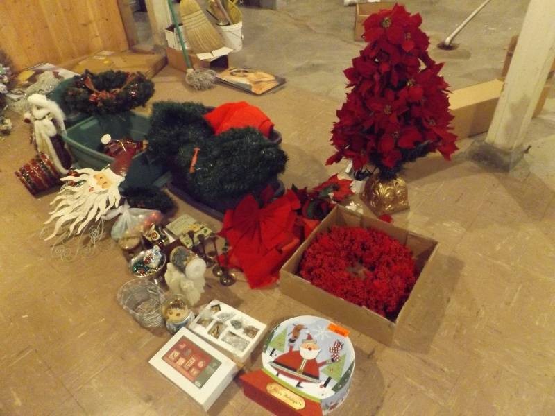 lot 177 image: 3 Totes of Christmas Items