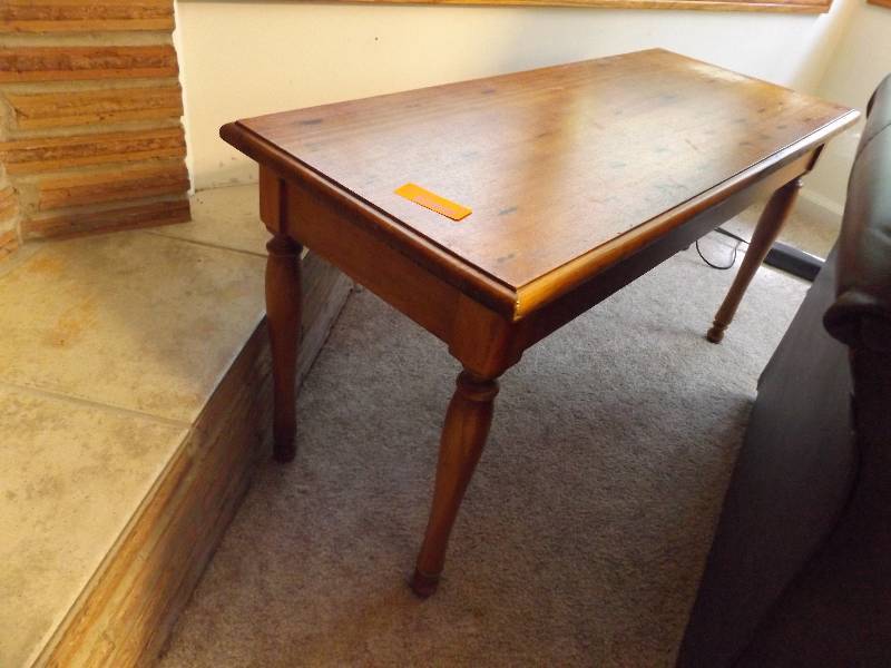 lot 29 image: Piano Bench