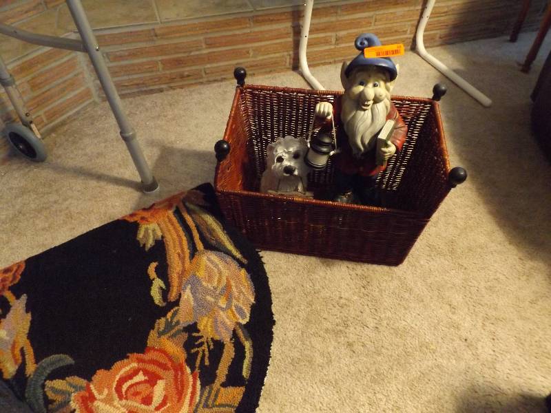 lot 33 image: Yard Gnomeand Home Decor