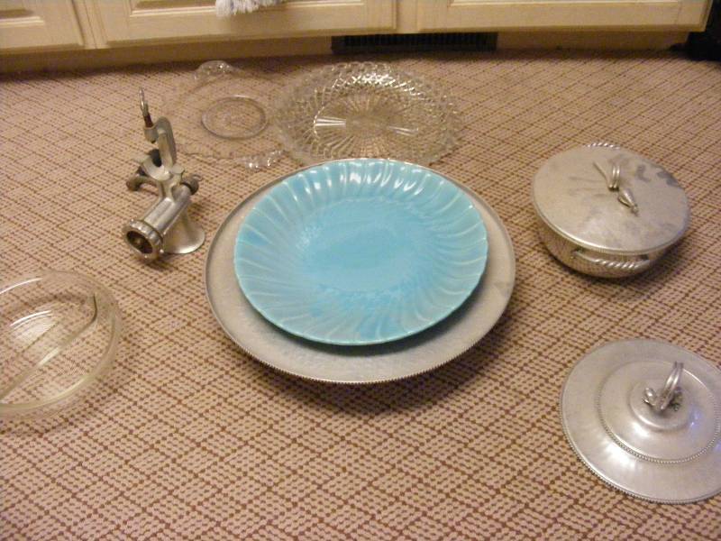 lot 53 image: MIscellaneous Dishes, Meat Grinder