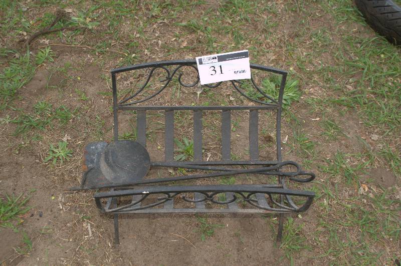 lot 31 image: FIREPLACE SET