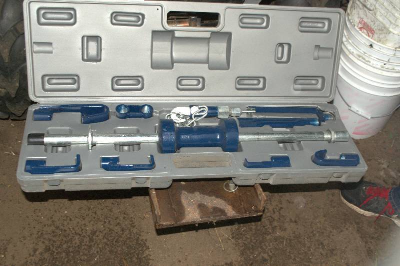 lot 46 image: NEW DENT PULLER