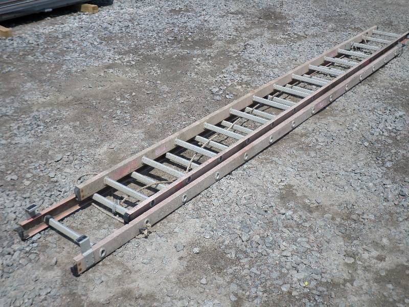 Werner Commercial Fiberglass 28ft E...
