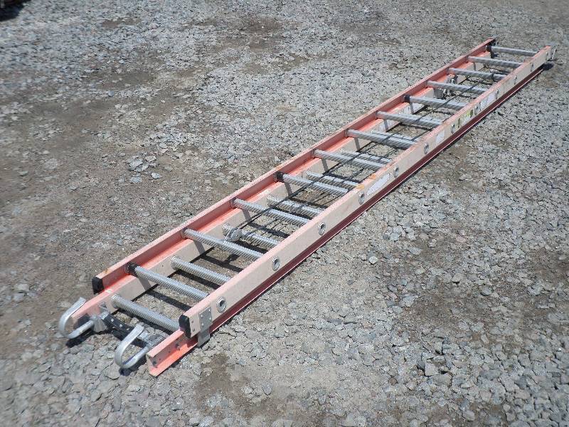 Werner Commercial Fiberglass 24ft E...