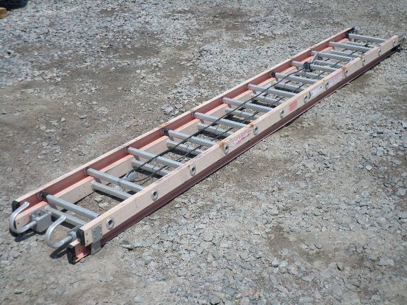 Werner Commercial Fiberglass 24ft E...