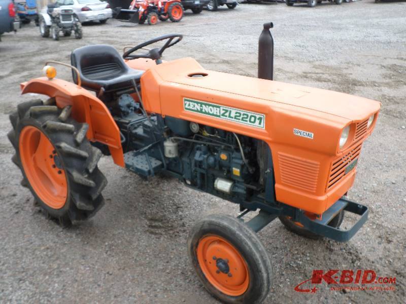 Zen-Noh ZL2201 Tractor, 3-Cylinder | LE June Consignments | K-BID