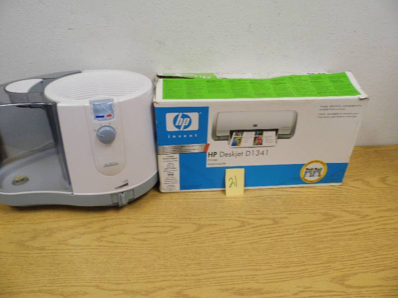 lot 21 image: Printer & Humidifier