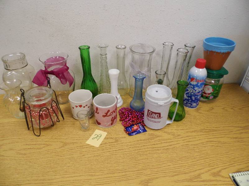 lot 29 image: Vases