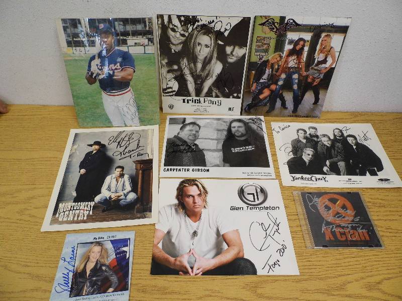lot 54 image: Autographed Items