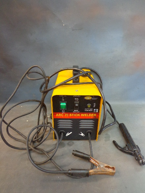 Arc welder