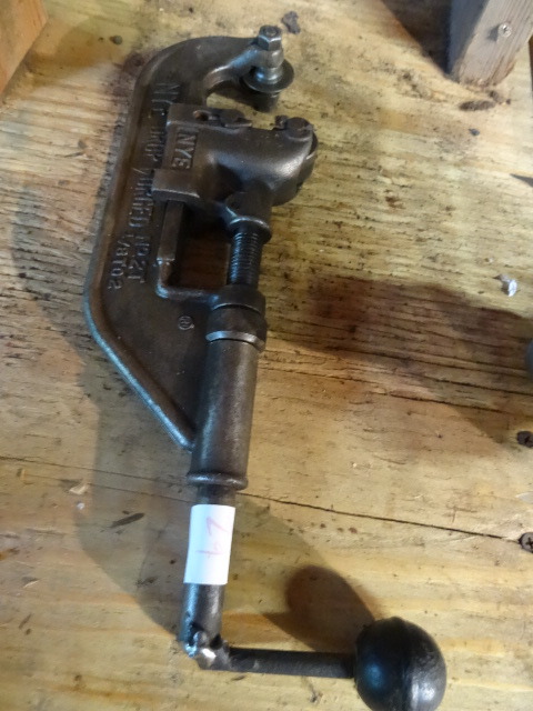 Pipe Cutter