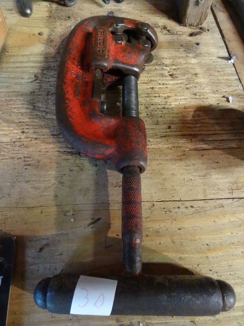 Pipe Cutter