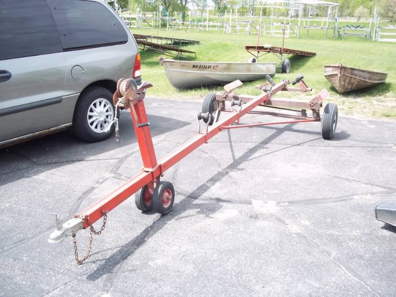 lot 5 image: Boat Trailer