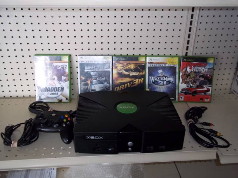 lot 17 image: X Box Games with X Box with controller, X-Box consol not working