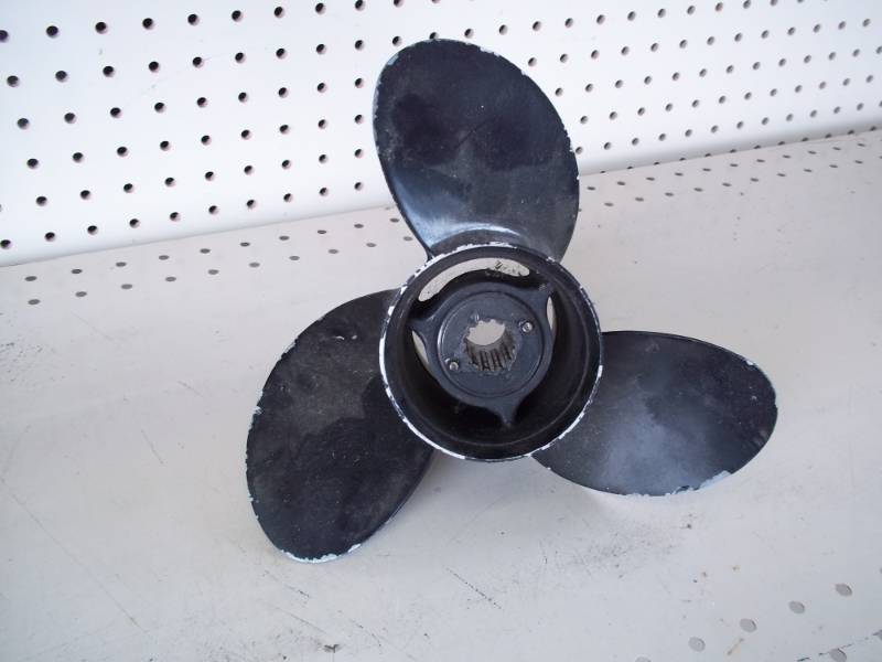 lot 42 image: Prop