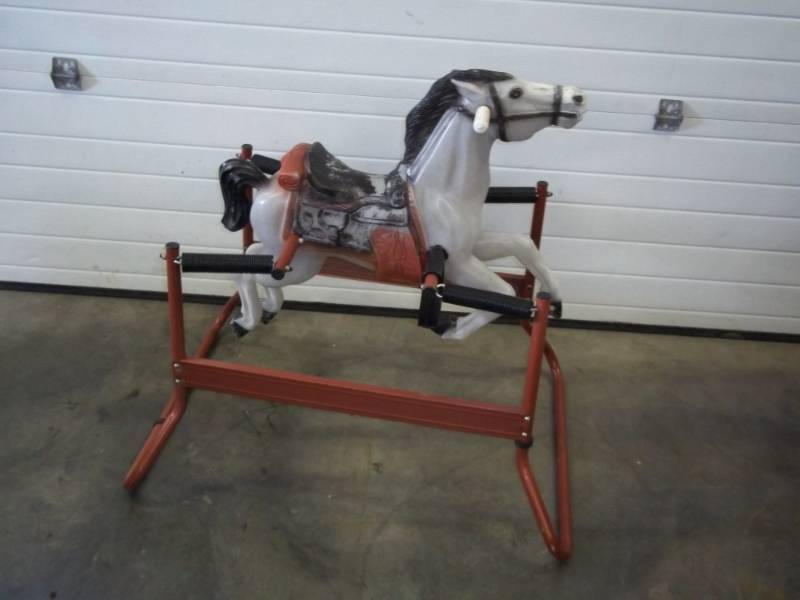 lot 54 image: Childs rocking horse