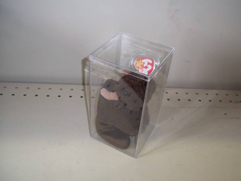lot 66 image: Beanie Doll