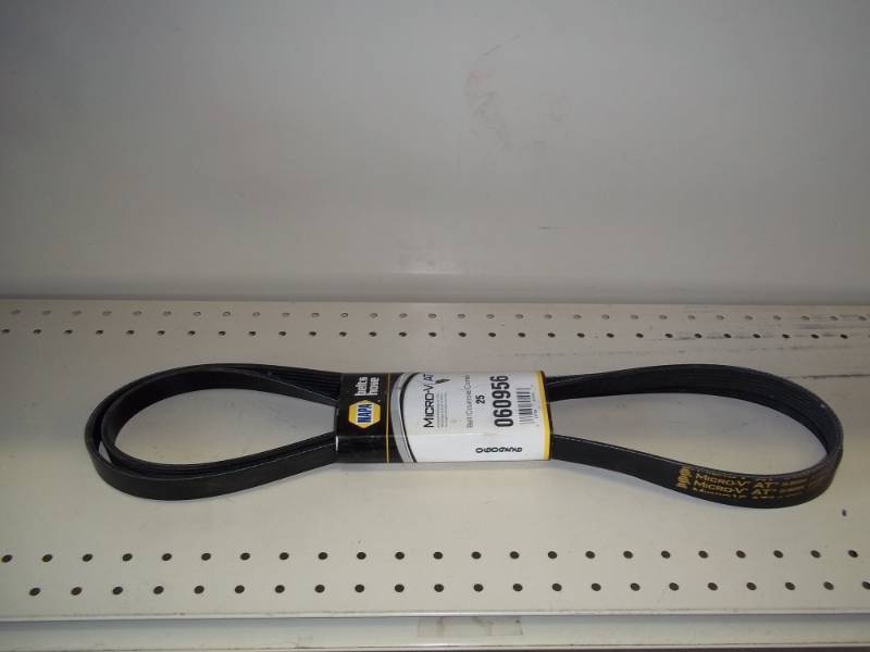 lot 76 image: Belt