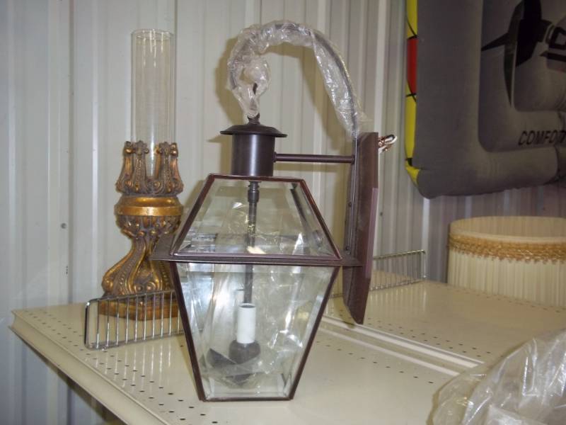 lot 94 image: New Outdoor light