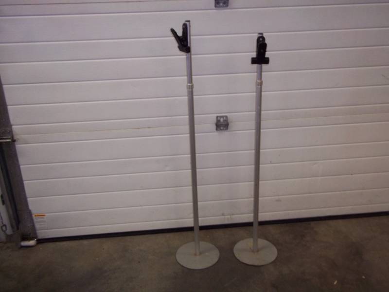 lot 114 image: Pair of adjustable stands with clamps adjusts to 6
