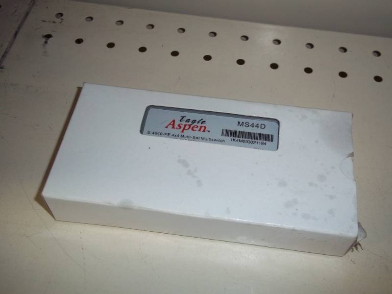 lot 121 image: NEW Multi-Switch 4x4  Coaxial switch