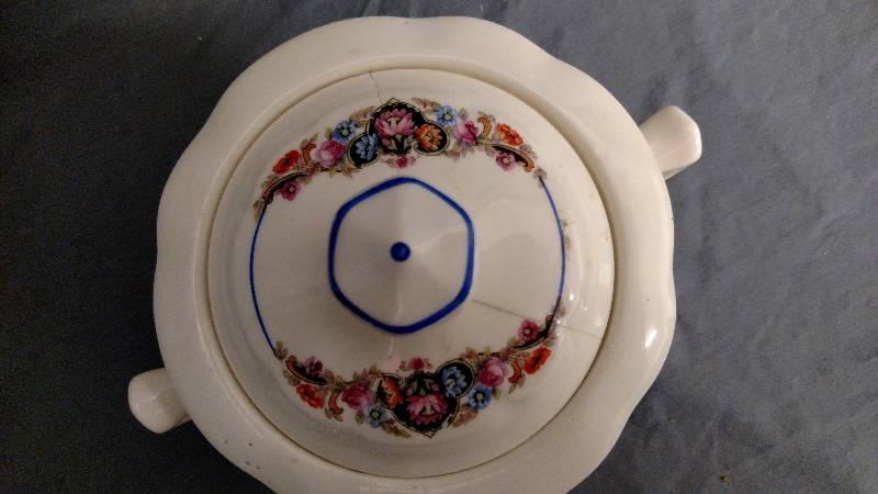 Dish & Saucer
