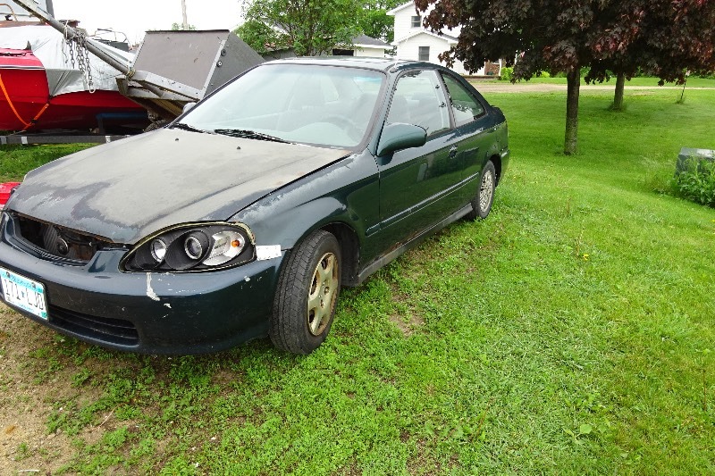 lot 1 image: 1999 Honda Civic