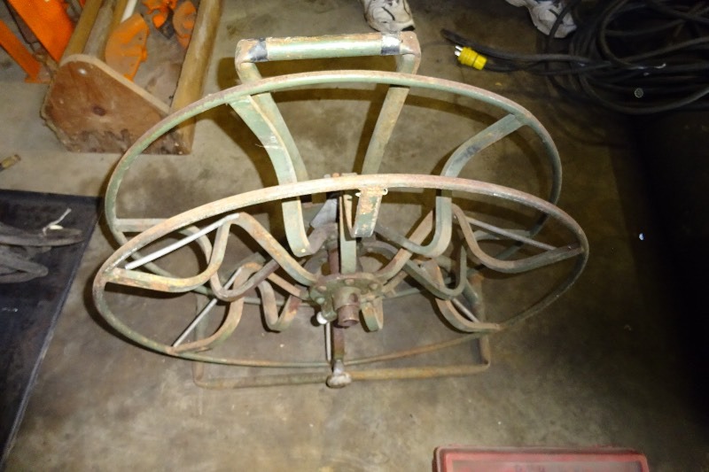 lot 20 image: Electricians wire wheel
