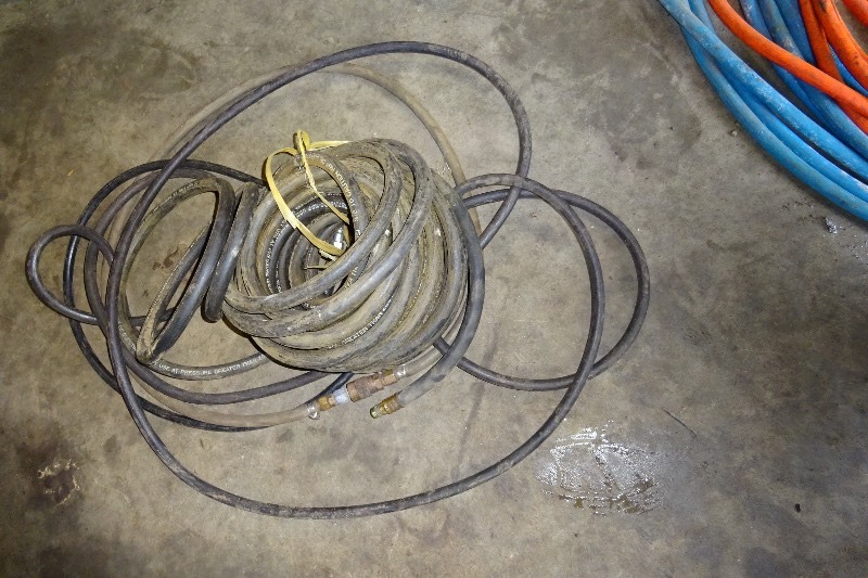 lot 43 image: 3 air hoses