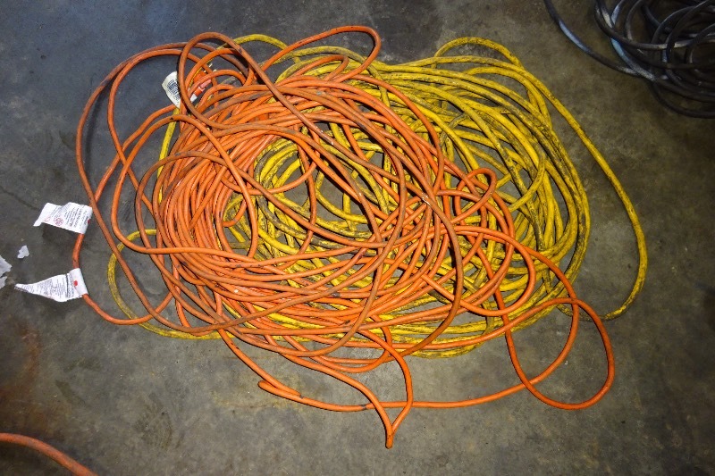 lot 49 image: 2 extension cords