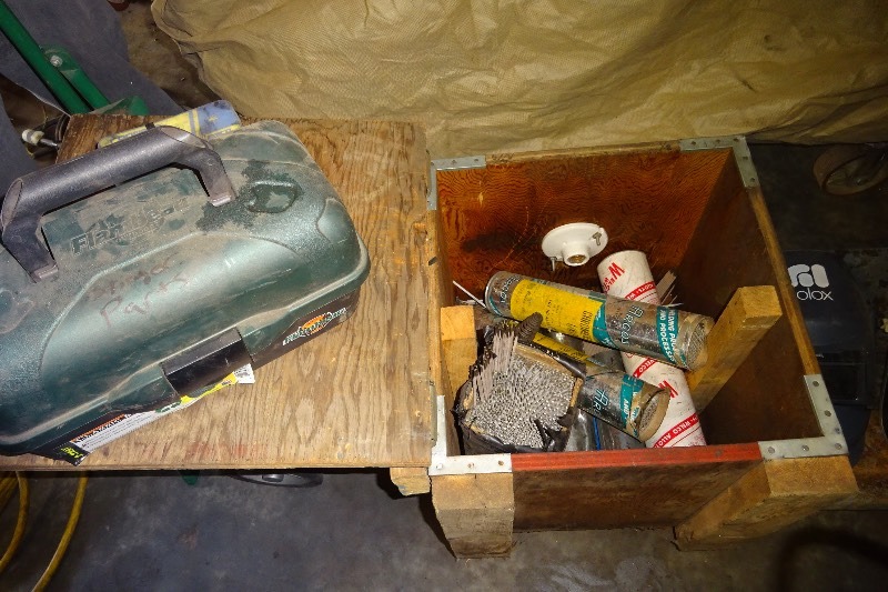 lot 52 image: Welding rods, coldwell new