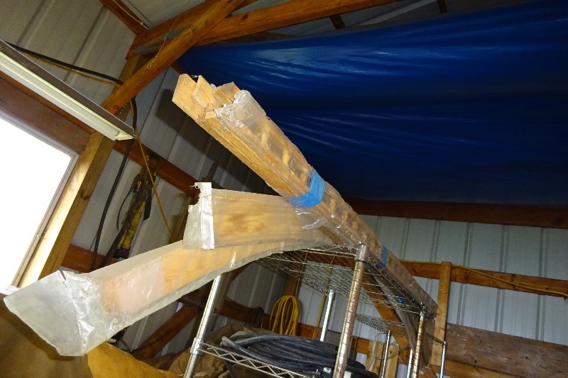lot 54 image: Oak trim
