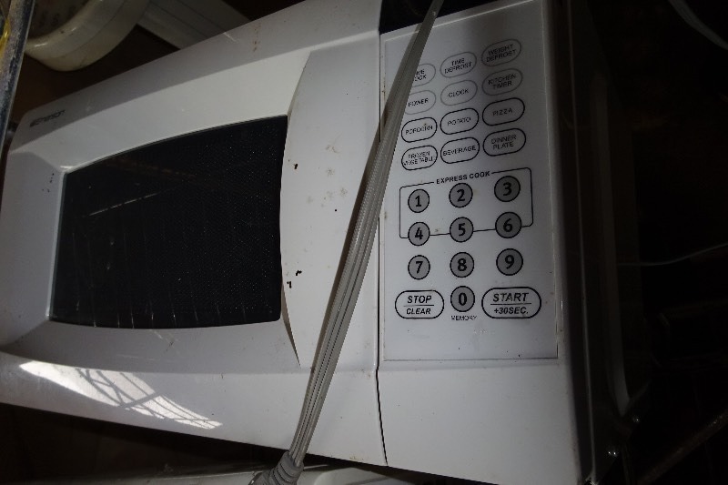 lot 58 image: 2 Emerson microwaves