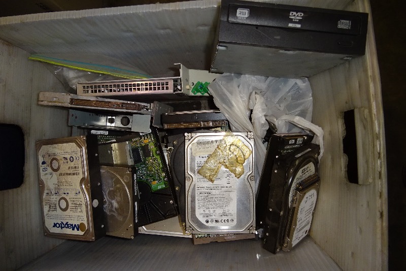 lot 66 image: 20 plus hard drives