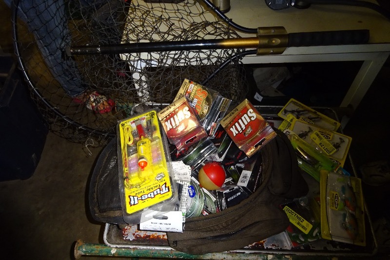lot 77 image: Fishing gear