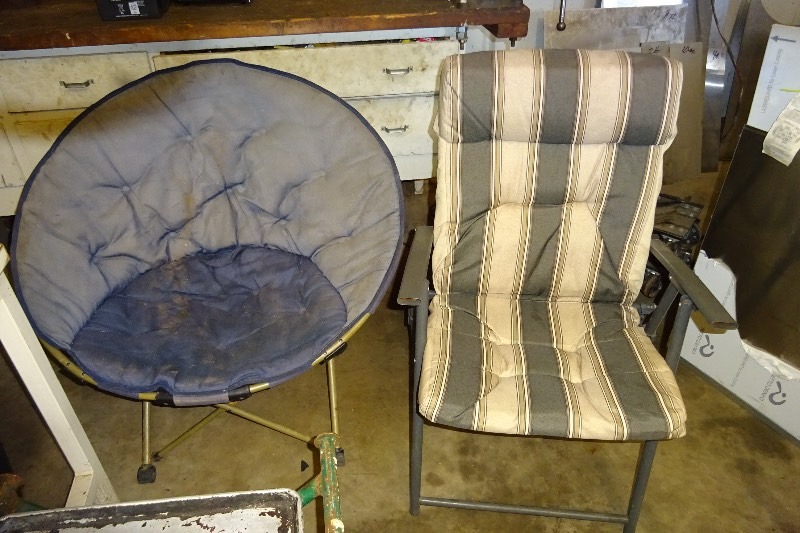 lot 107 image: 2 chairs