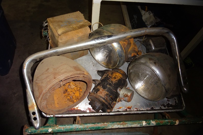 lot 108 image: Old headlights, model generator
