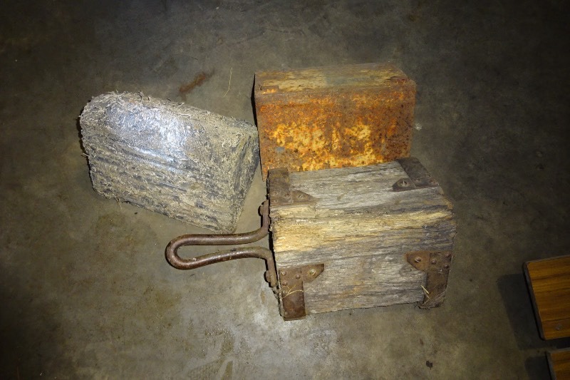 lot 125 image: 3 wheel chucks