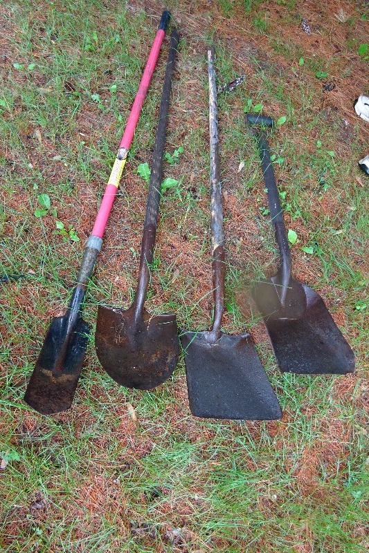 lot 215 image: 4 shovels