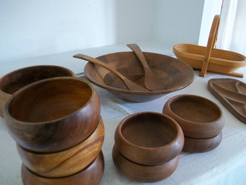 Wooden Dishes