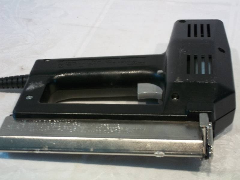 Power Staple Gun